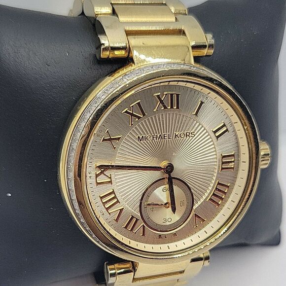 Michael Kors MK5867 Women's Stainless Steel Analog Champagne Dial Watch BC879 - Picture 3 of 10